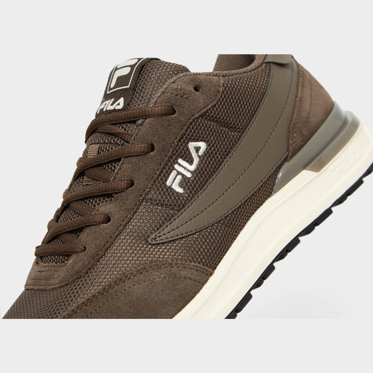 Brown Fila Valado