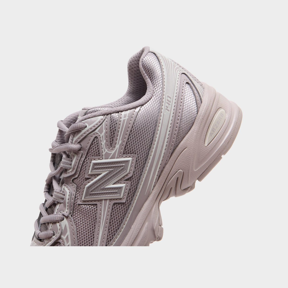 Brown New Balance 740 Women's