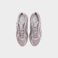Brown New Balance 740 Women's