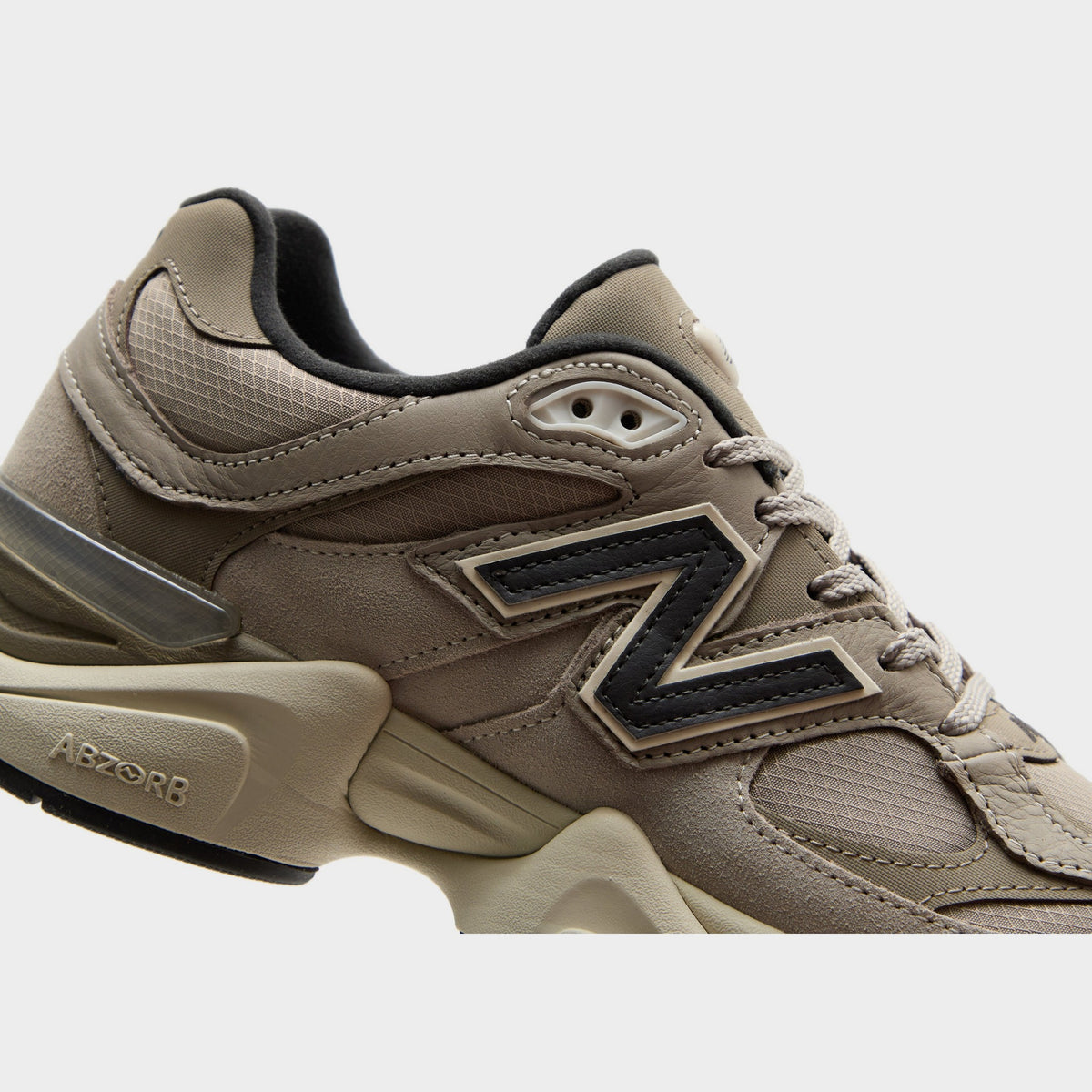 Brown New Balance 9060