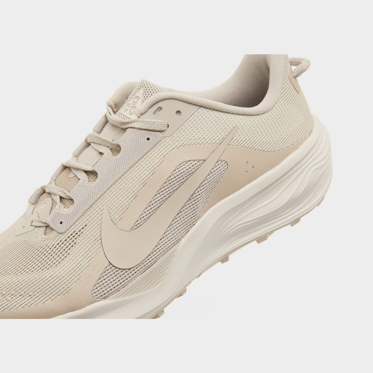 Brown Nike Pegasus Trail 3