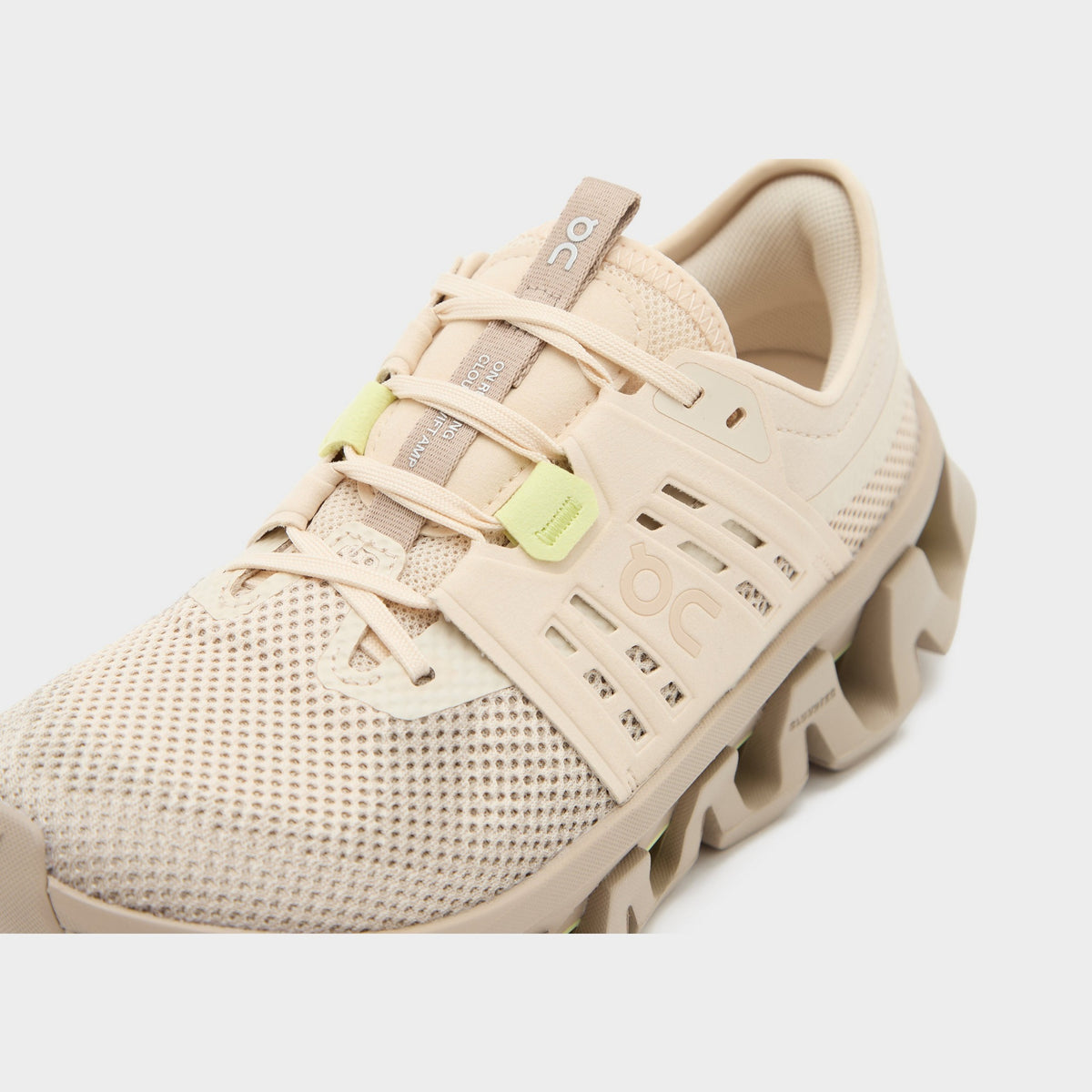Brown On Running Cloudswift Amp Women's