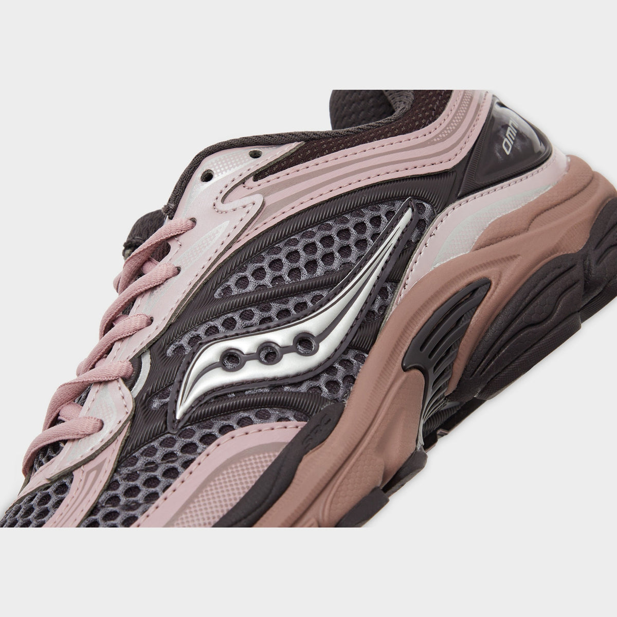 Brown Saucony ProGrid Omni 9 Women's