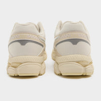 Cream ASICS GEL-CUMULUS 16 Women's