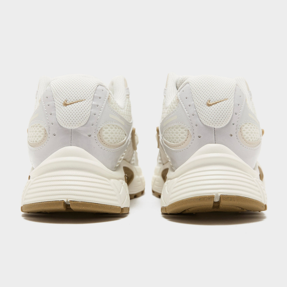 Cream Nike V5 RNR Women's