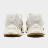 Cream Nike V5 RNR Women's