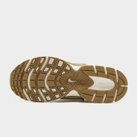 Cream Nike V5 RNR Women's