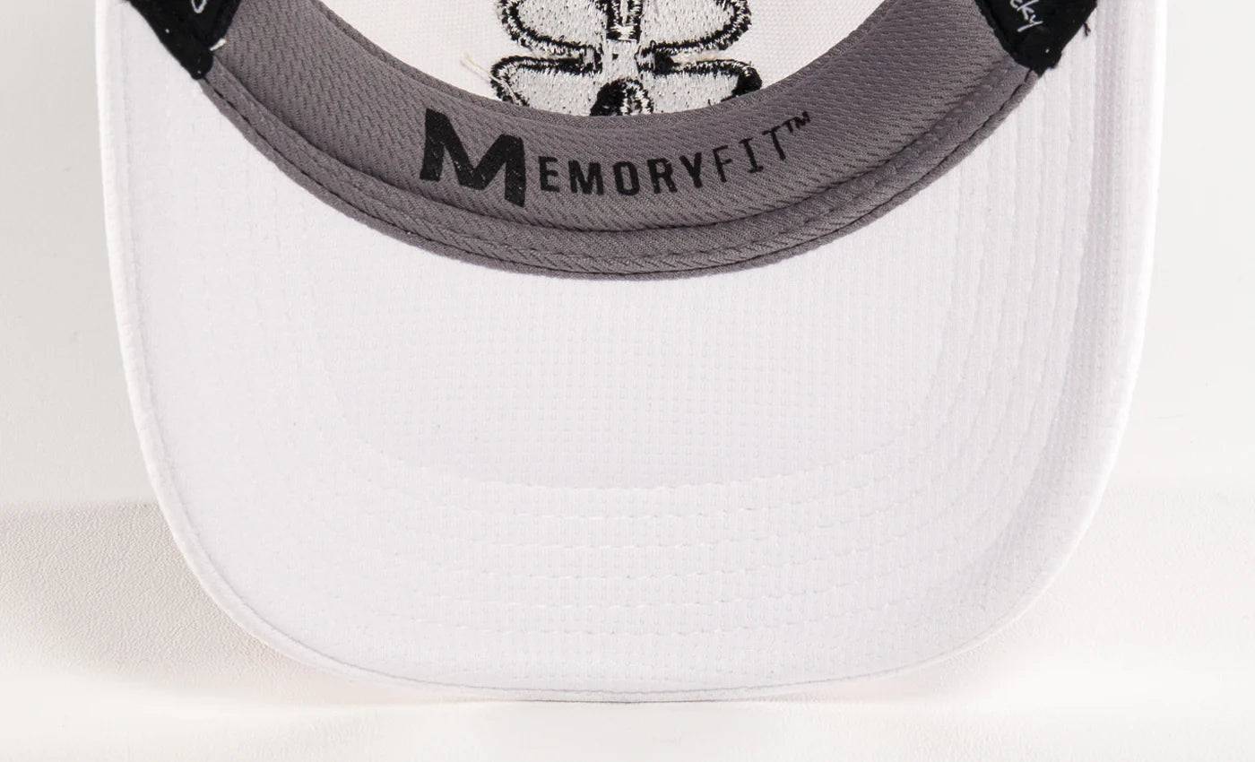 BLACK CLOVER PREMIUM IRON X SNOW - Cap On