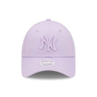 New Era 9FORTY Women New York Yankees League Essential Adjustable Purple Cap - Cap On