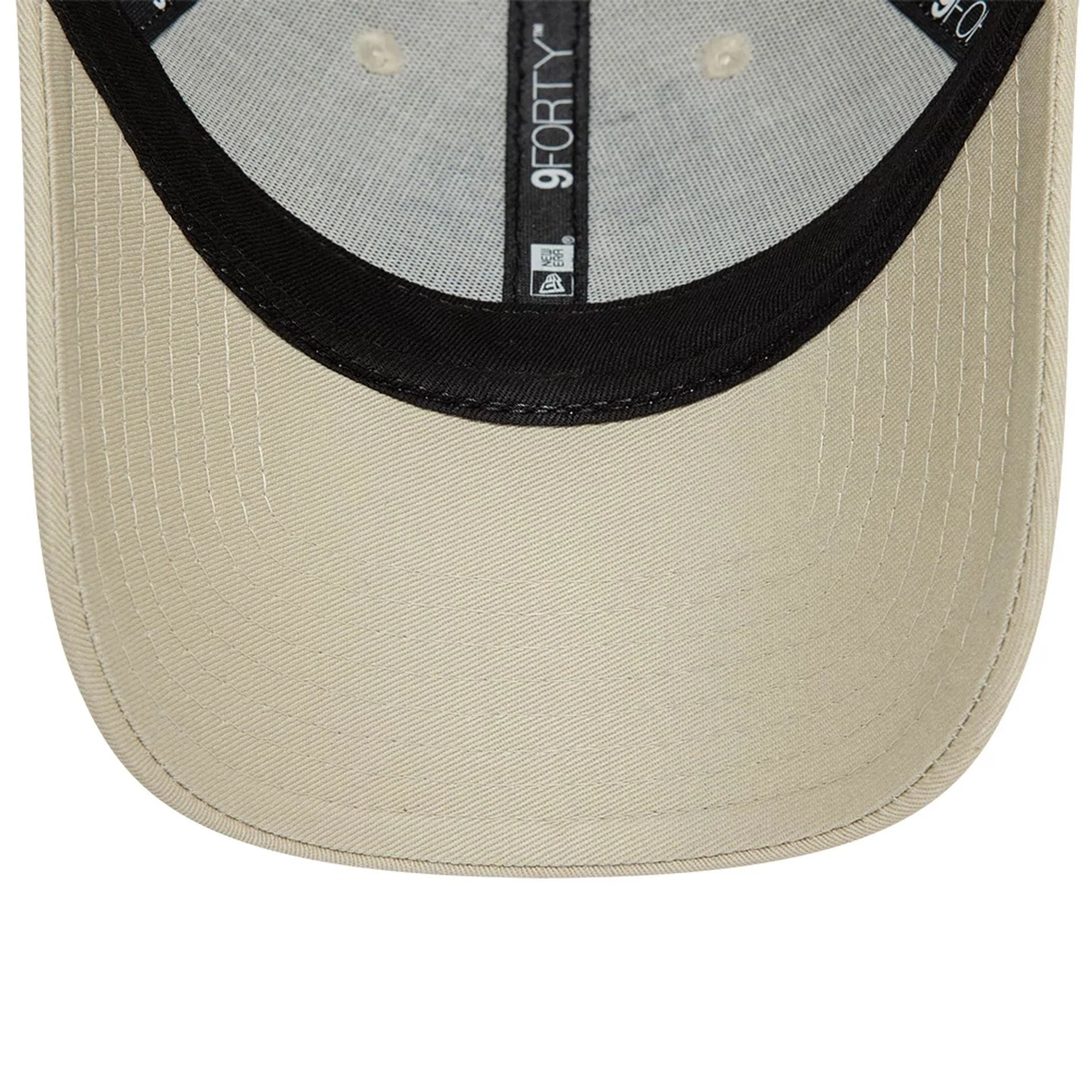New Era Bugs Bunny Team Looney Tunes Stone 9FORTY Adjustable Cap - Cap On