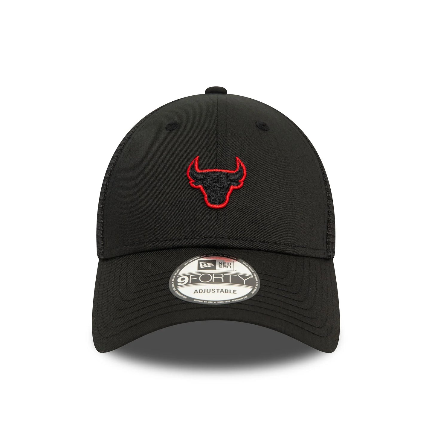 New Era Chicago Bulls Home Field Black 9FORTY Adjustable Trucker Cap - Cap On