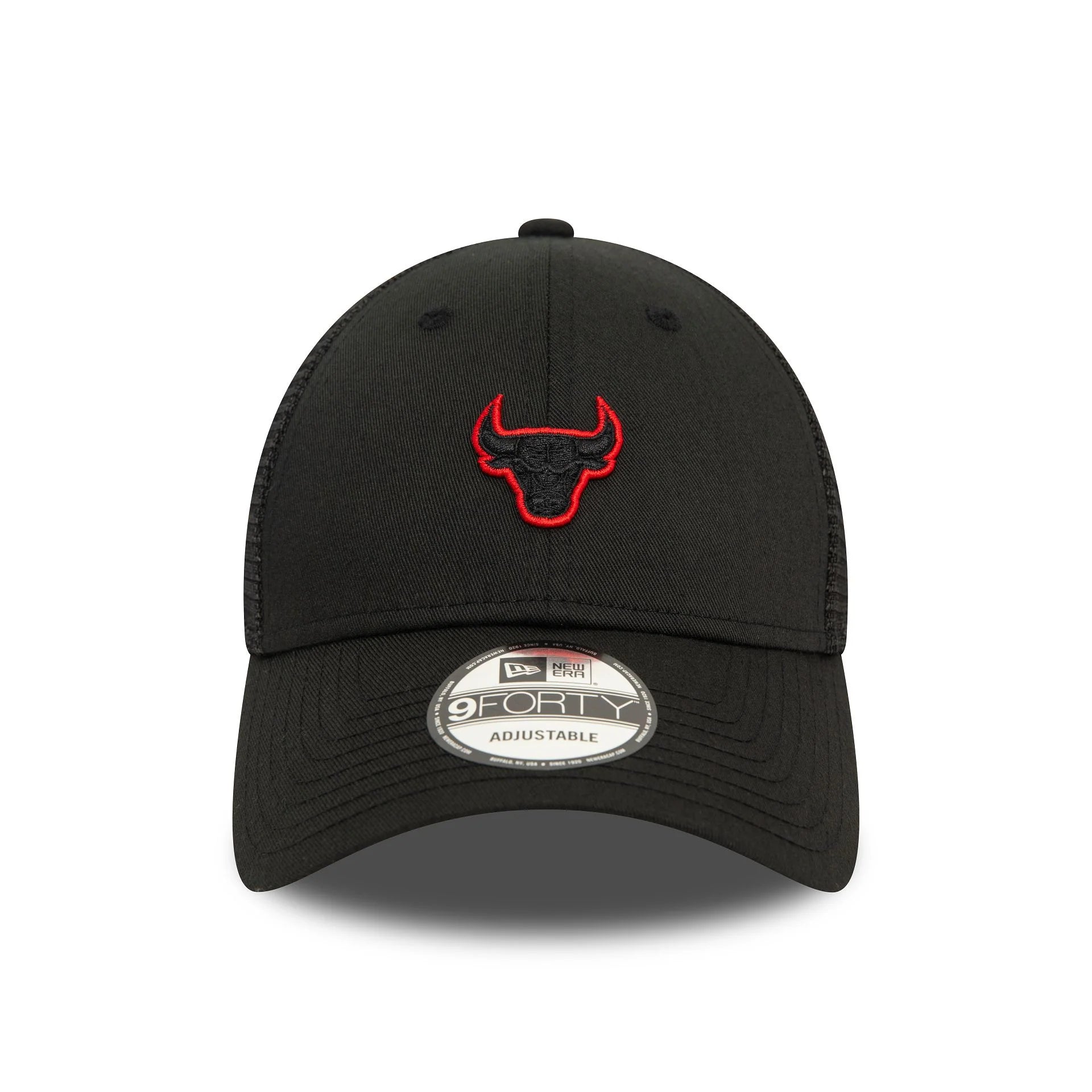 New Era Chicago Bulls Home Field Black 9FORTY Adjustable Trucker Cap - Cap On