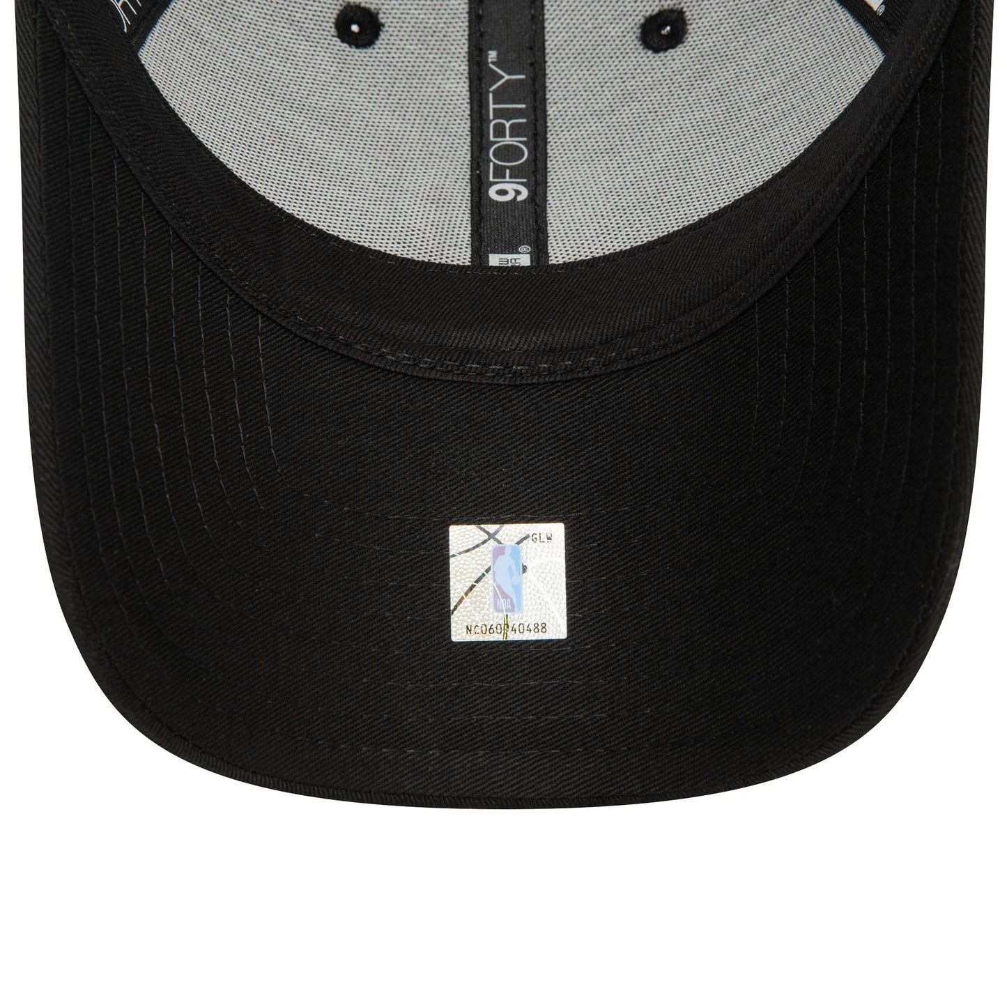 New Era Chicago Bulls Home Field Black 9FORTY Adjustable Trucker Cap - Cap On