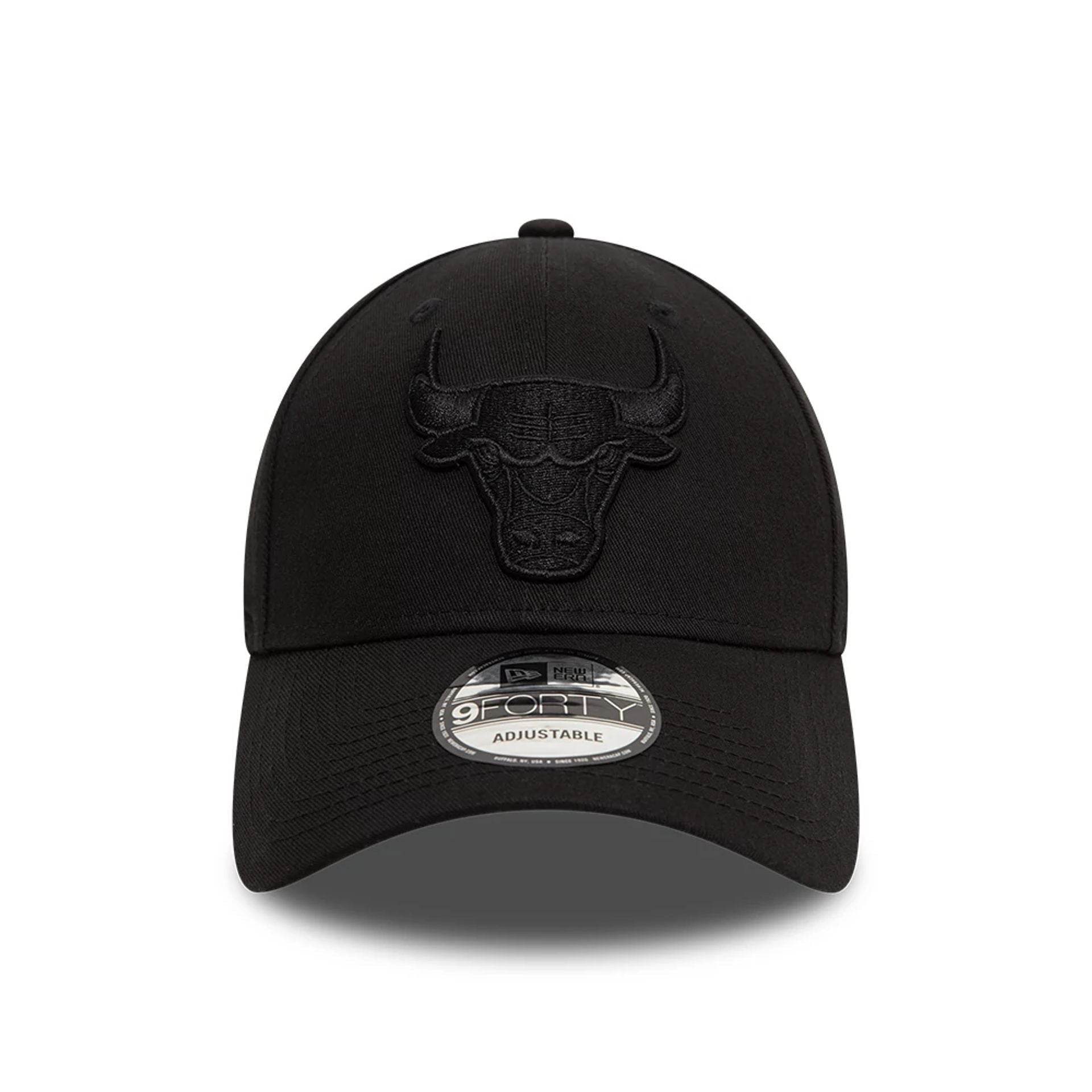 New Era Chicago Bulls NBA Essential Black 9FORTY Adjustable Cap - Cap On