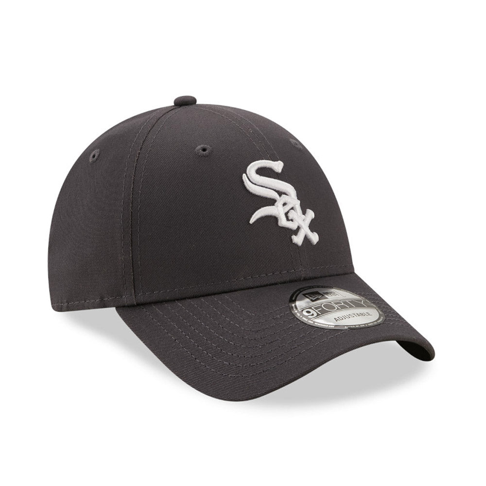 New Era Chicago White Sox League Essential Dark Grey 9FORTY Adjustable Cap - Cap On