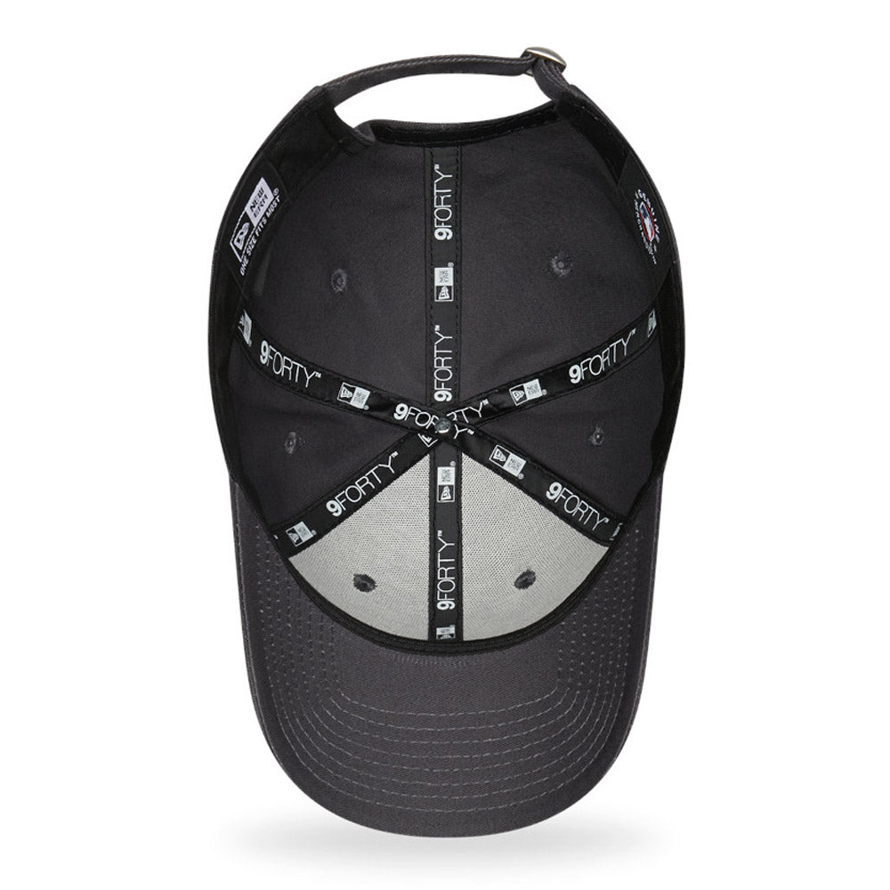 New Era Chicago White Sox League Essential Dark Grey 9FORTY Adjustable Cap - Cap On