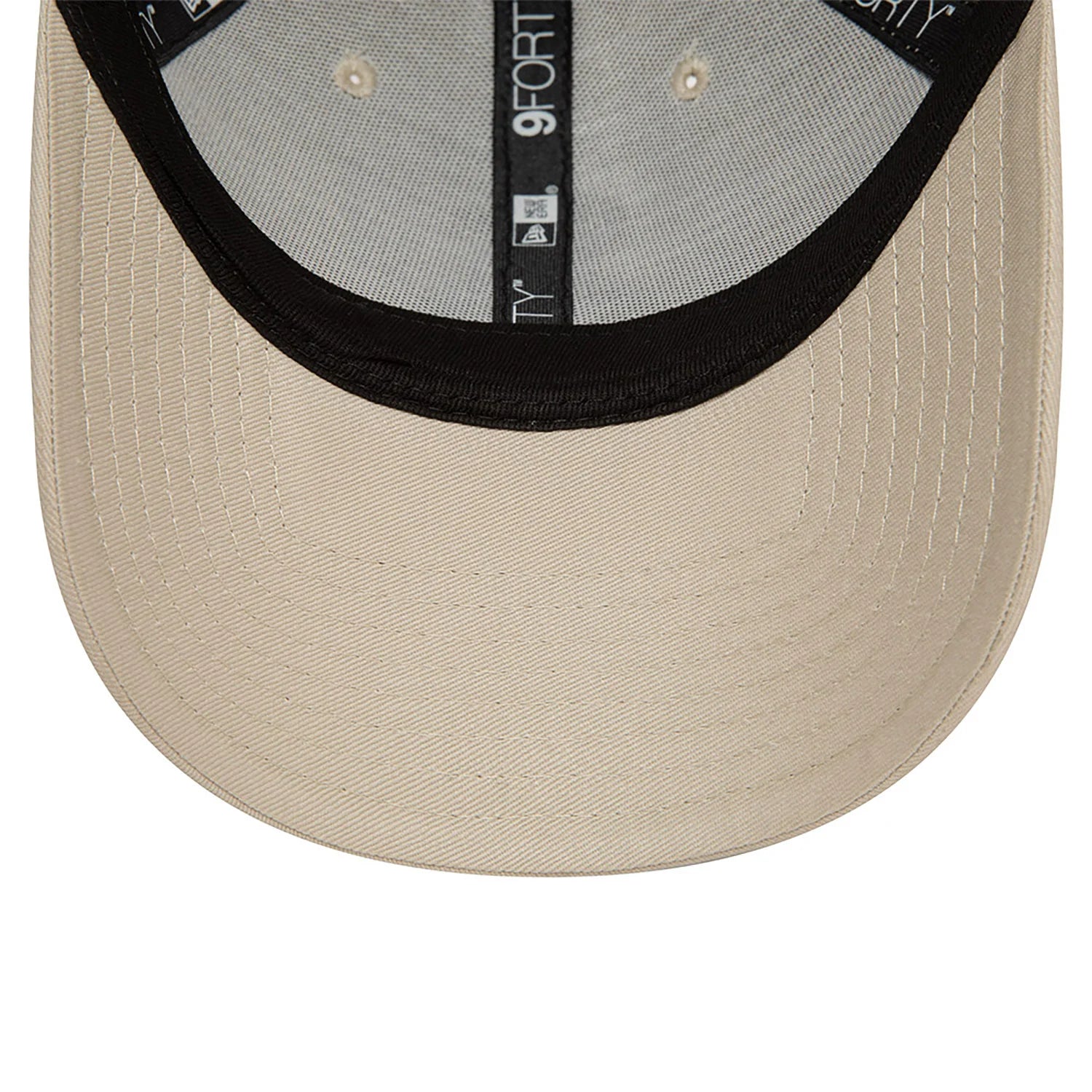 New Era Chicago White Sox League Essential Light Beige 9FORTY Adjustable Cap - Cap On