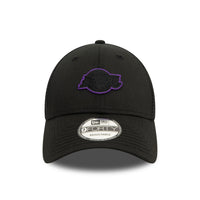 New Era LA Lakers Home Field Black 9FORTY Adjustable Trucker Cap - Cap On