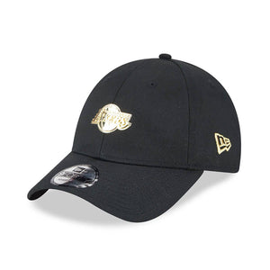 New Era LA Lakers Pin Logo Black 9FORTY Adjustable Cap - Cap On