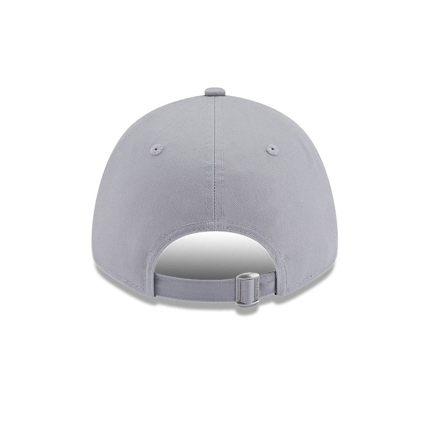 New Era LA Lakers Team Side Patch Grey 9FORTY Adjustable Cap - Cap On