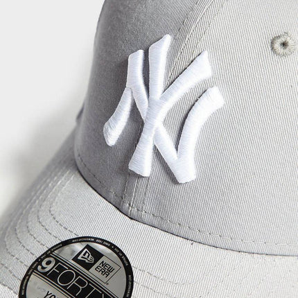 New Era MLB 9FORTY New York Yankees Cap(Youth) - Cap On
