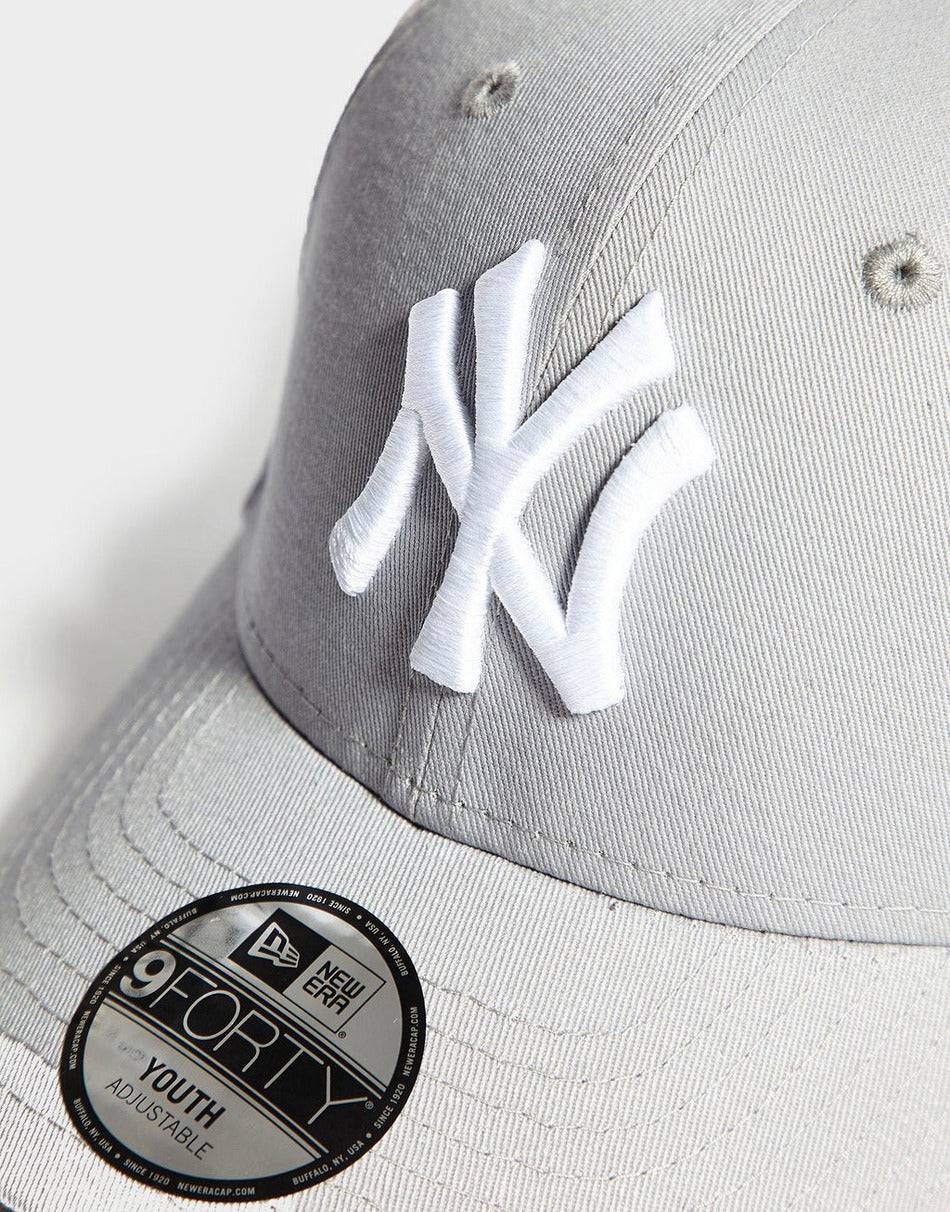 New Era MLB 9FORTY New York Yankees Cap(Youth) - Cap On