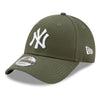 New Era MLB New York Yankees 9FORTY Cap - Cap On