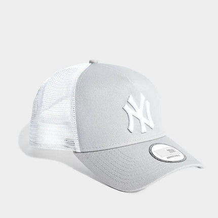 New Era MLB New York Yankees Snapback Trucker Cap - Cap On