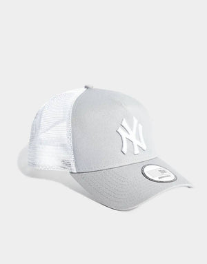 New Era MLB New York Yankees Snapback Trucker Cap - Cap On