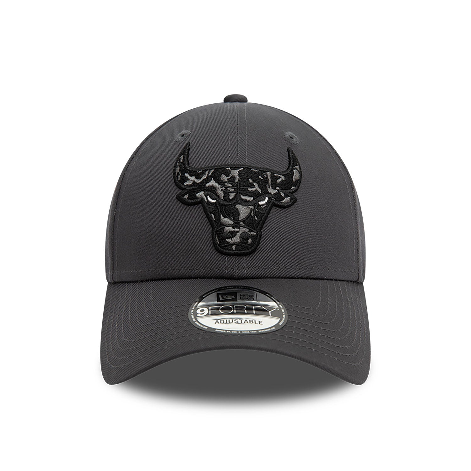 New Era NBA Seasonal Infill Chicago Bulls 9Forty Men's Adjustable Cap - Dark Grey - Cap On