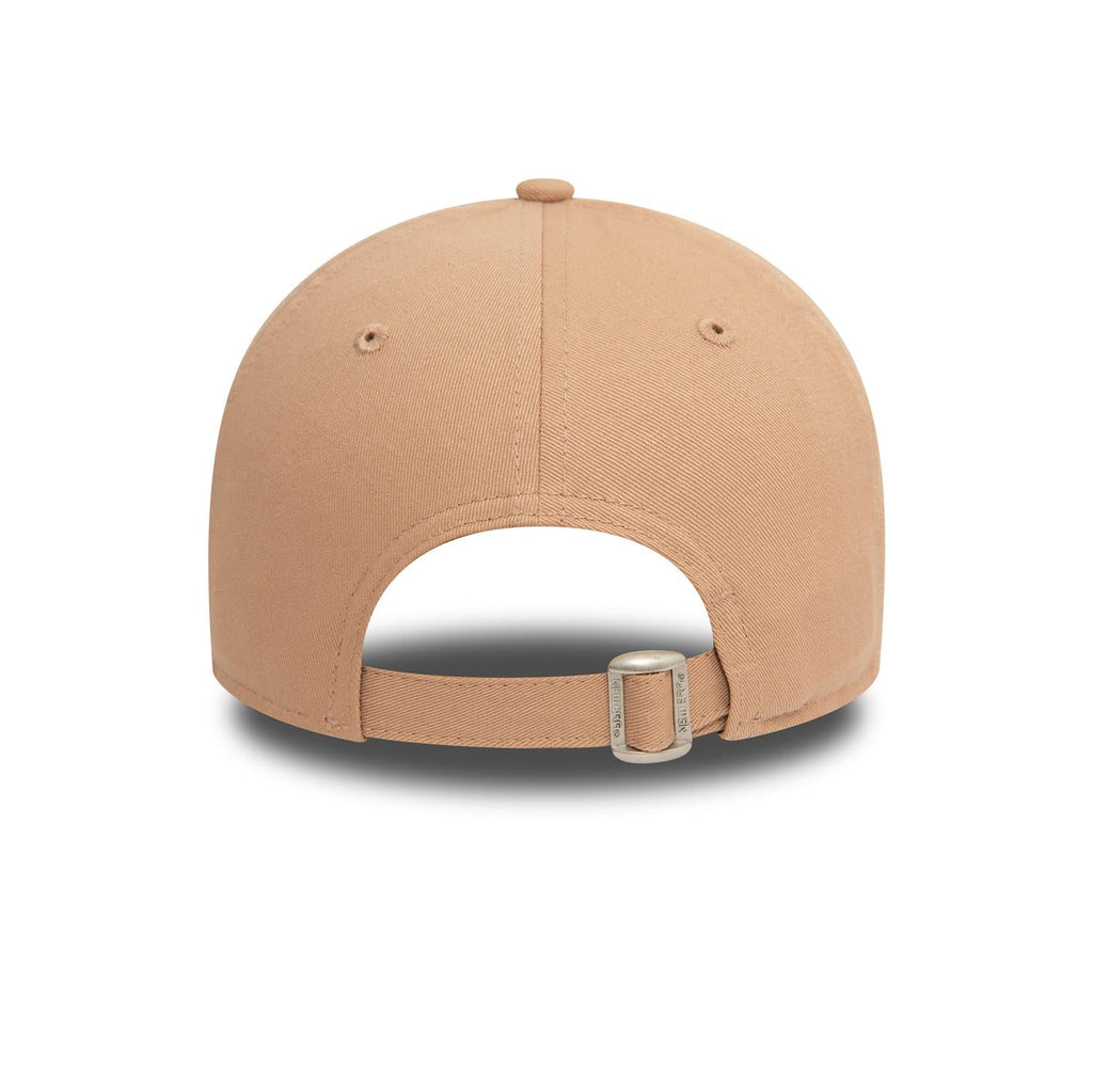 New Era New York Yankees 9TWENTY League Essential Cap - Cap On