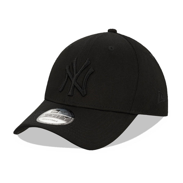 New Era New York Yankees Black 9FORTY Snapback Cap - Cap On