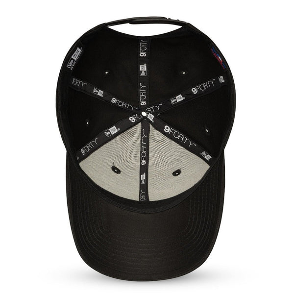 New Era New York Yankees Black 9FORTY Snapback Cap - Cap On