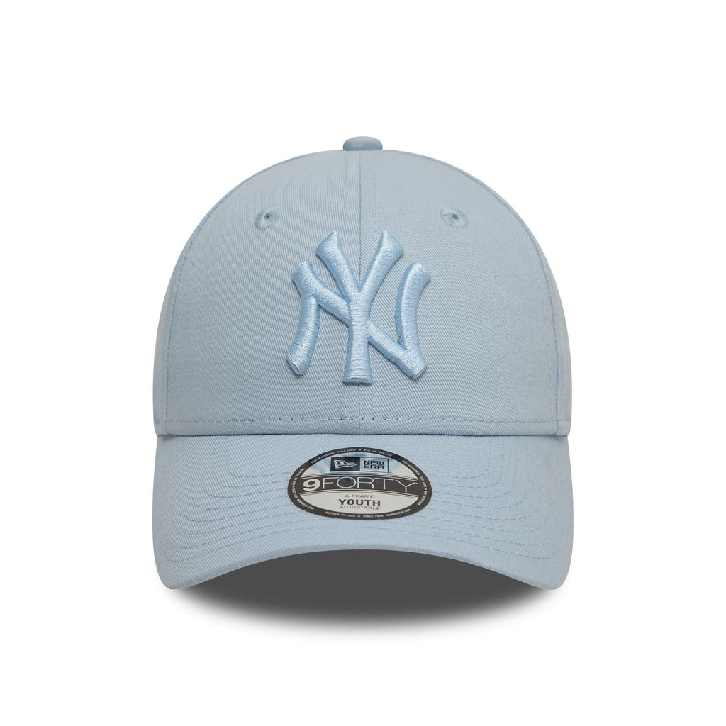New Era New York Yankees Child League Essential Pastel Blue 9FORTY Adjustable Cap - Cap On