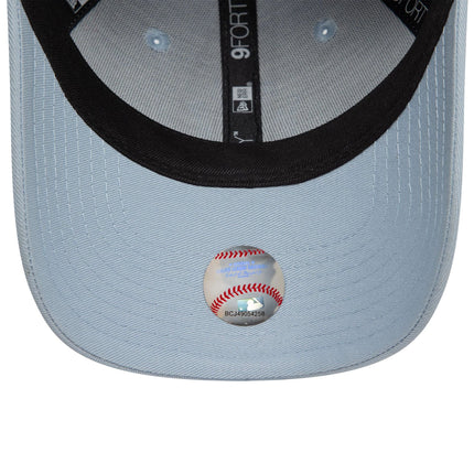 New Era New York Yankees Child League Essential Pastel Blue 9FORTY Adjustable Cap - Cap On