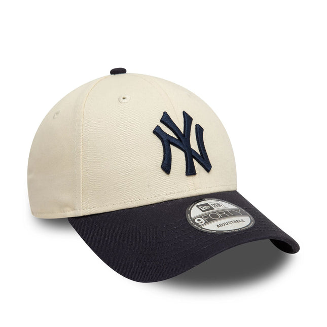 New Era New York Yankees Colour Block Cream 9FORTY Adjustable Cap - Cap On