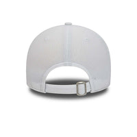 New Era New York Yankees Diamond Era Essential White 9FORTY Adjustable Cap - Cap On