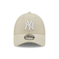 New Era New York Yankees Diamond Era Stone 9FORTY Cap - Cap On