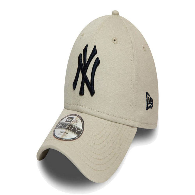 New Era New York Yankees Essential Stone 9FORTY Cap (Youth) - Cap On