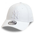 New Era New York Yankees Essential White on White 9FORTY - Cap On