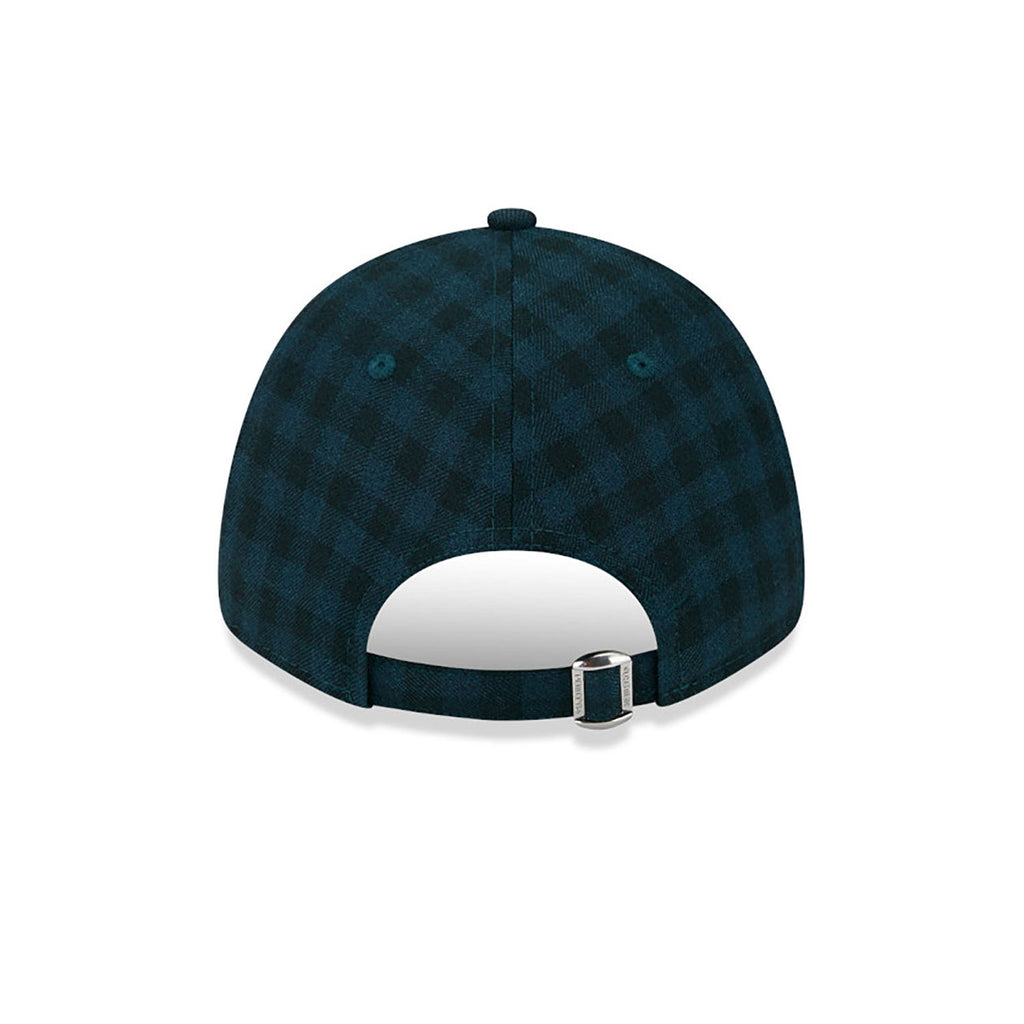 New Era New York Yankees Flannel Dark Green 9FORTY Adjustable Cap - Cap On