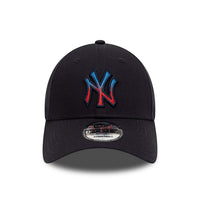 New Era New York Yankees Gradient Infill Navy 9FORTY Adjustable Cap - Cap On