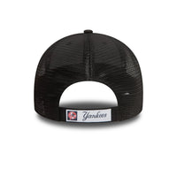 New Era New York Yankees Home Field Black 9FORTY A-Frame Trucker Adjustable Cap - Cap On