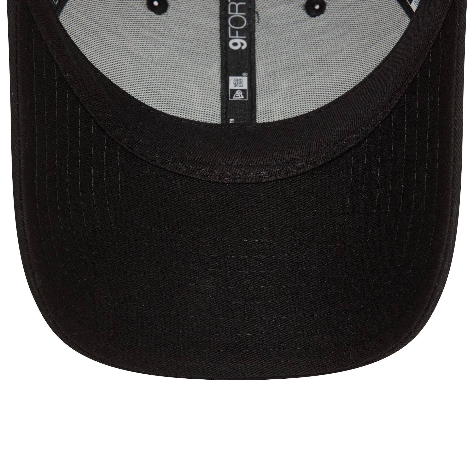 New Era New York Yankees Home Field Black 9FORTY A-Frame Trucker Adjustable Cap - Cap On