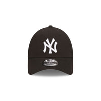 New Era New York Yankees Home Field Black 9FORTY A-Frame Trucker Cap - Cap On