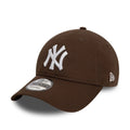 New Era New York Yankees League Essential Dark Brown 9TWENTY Adjustable Cap - Cap On