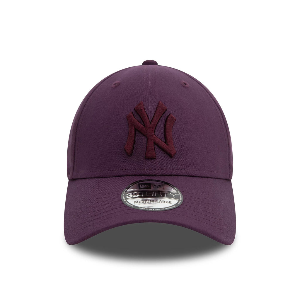 New Era New York Yankees League Essential Dark Purple 39THIRTY Stretch Fit Cap - Cap On