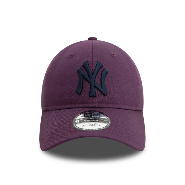 New Era New York Yankees League Essential Dark Purple 9TWENTY Adjustable Cap - Cap On