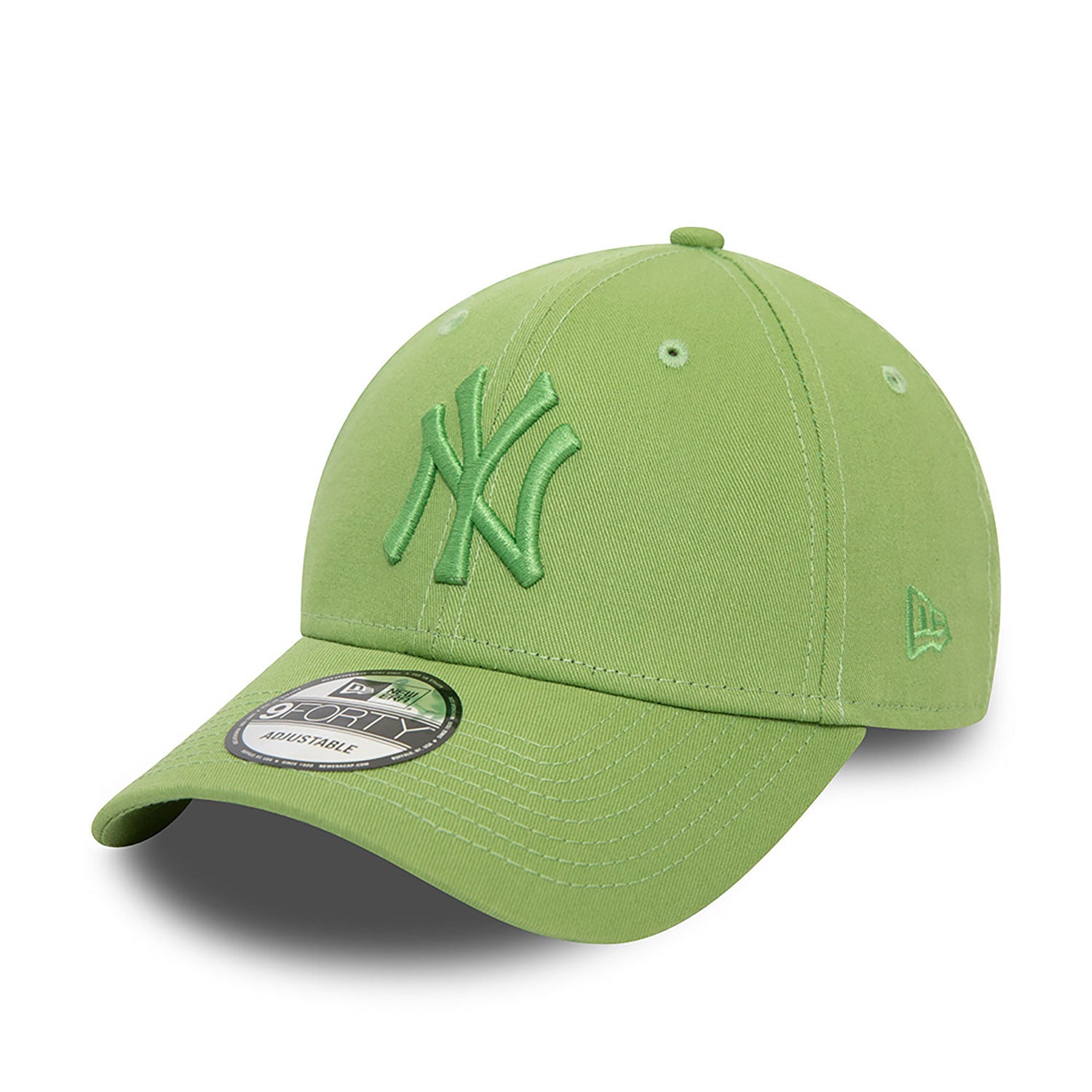 New Era New York Yankees League Essential Green 9FORTY Adjustable Cap - Cap On