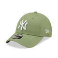 New Era New York Yankees League Essential Khaki 9FORTY Adjustable Cap - Cap On